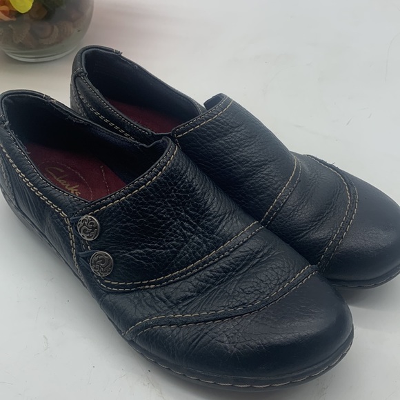 Clarks Shoes - Clark’s Bendables Navy Blue Leather Loafers Size 9.5